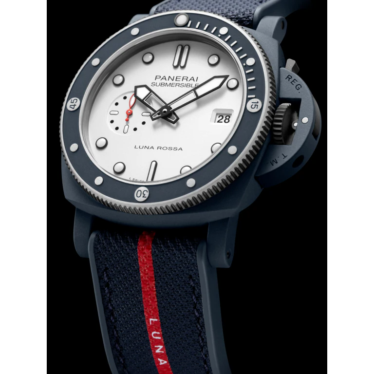 Panerai Submersible QuarantaQuattro Luna Rossa Ti-Ceramitech�?44mm PAM01543 - Image 3