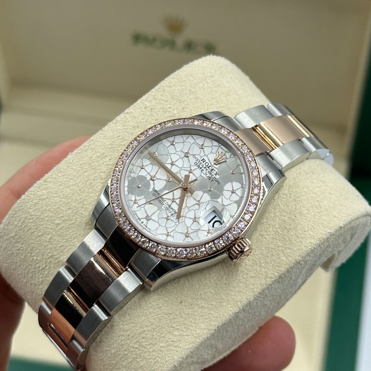 Rolex Datejust m278381-0031/0032 Silver Floral Motif Diamond Dial Diamond-Set Bezel 31mm - Image 6
