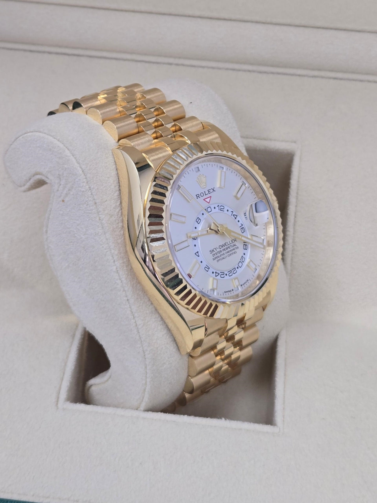 Rolex Sky-Dweller 42mm 336938-0006 Yellow Gold White Dial Jubilee - Image 2