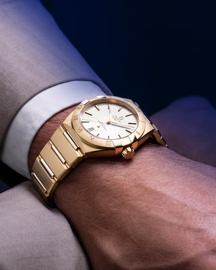 Omega Constellation 39mm Silver Dial 18k Yellow Gold Bracelet 131.50.39.20.02.002 - Image 4