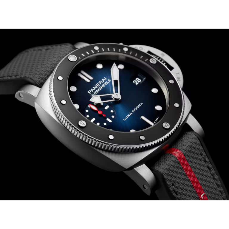 Panerai Submersible Luna Rossa 42mm PAM01565 - Image 5