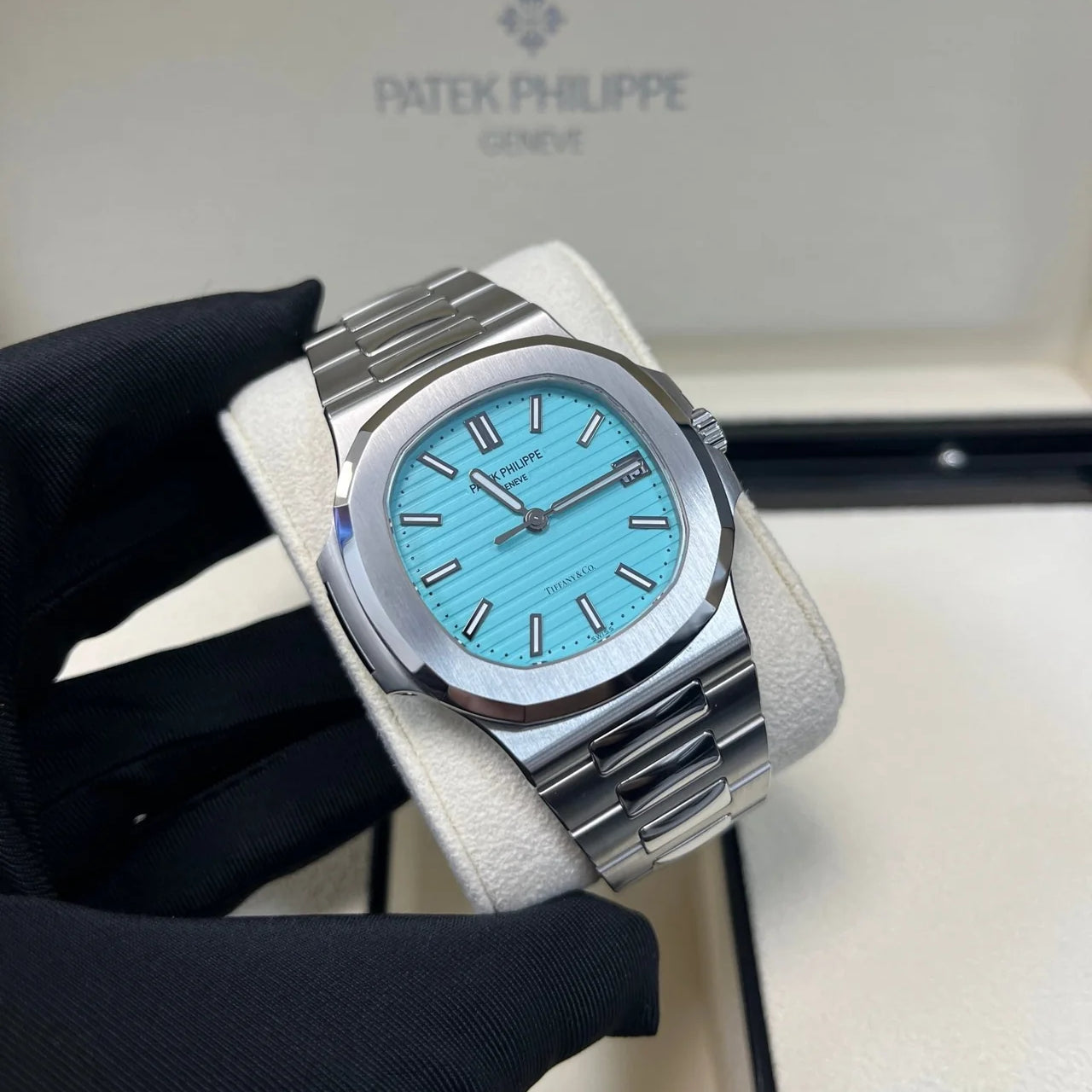 Patek Philippe Nautilus 5711-1A-18 - Image 11