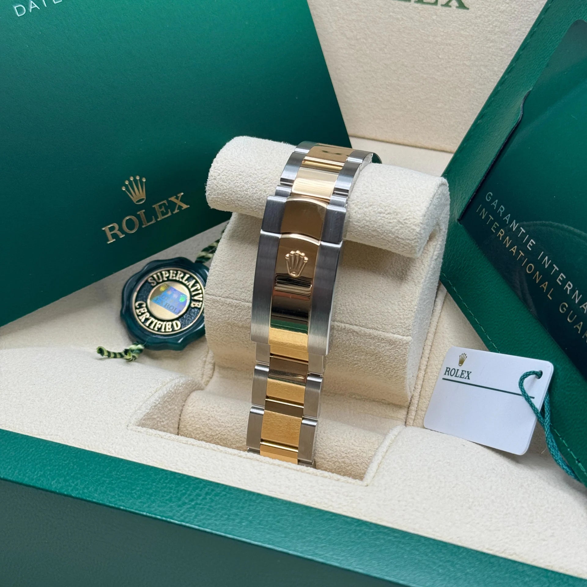 Rolex Datejust 41mm 126333 Two-Tone Yellow Gold Fluted Bezel Wimbledon Dial Oyster - Image 8