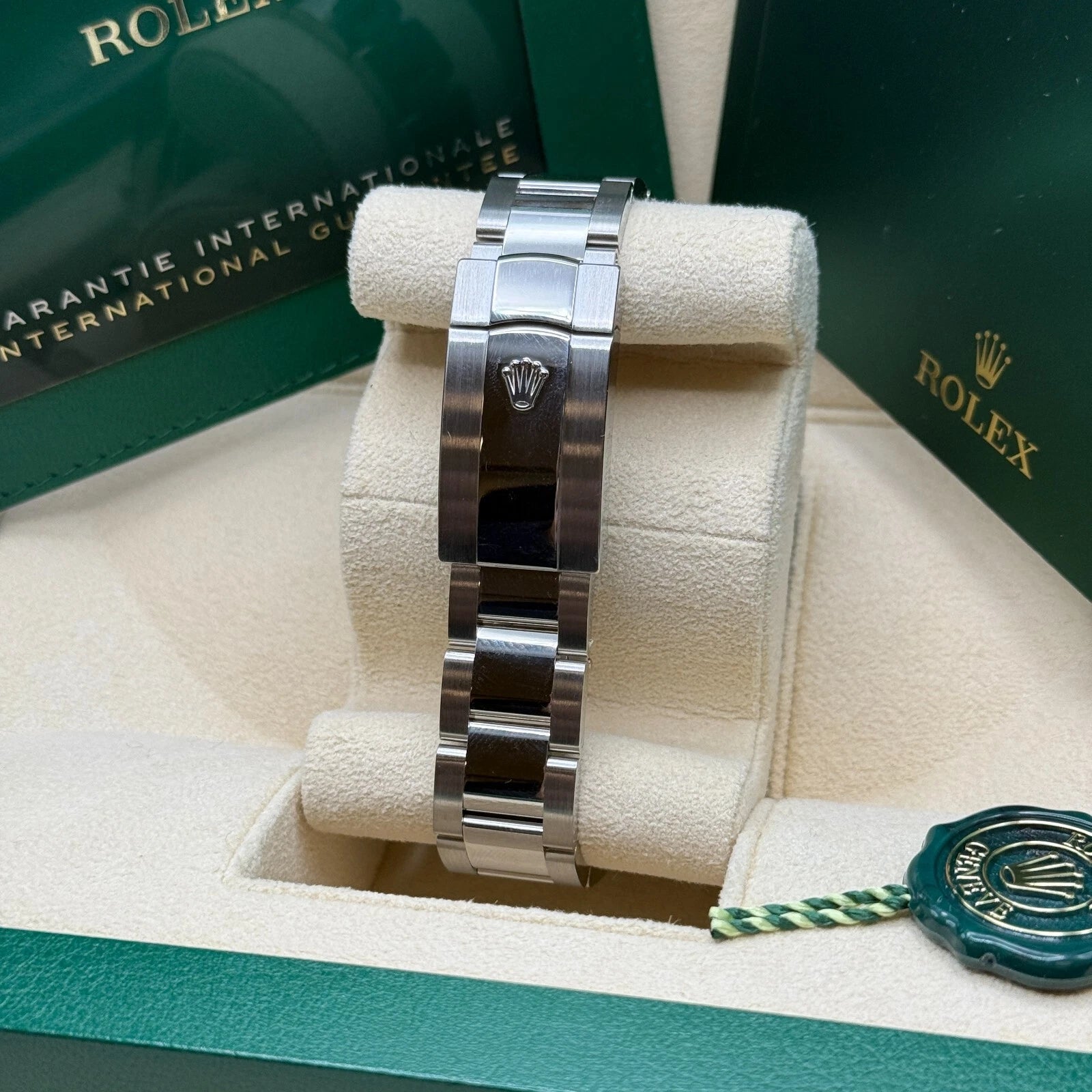 Rolex Datejust 41 Mother of Pearl Diamond Stainless Steel Fluted Oyster - 126334 - Image 6