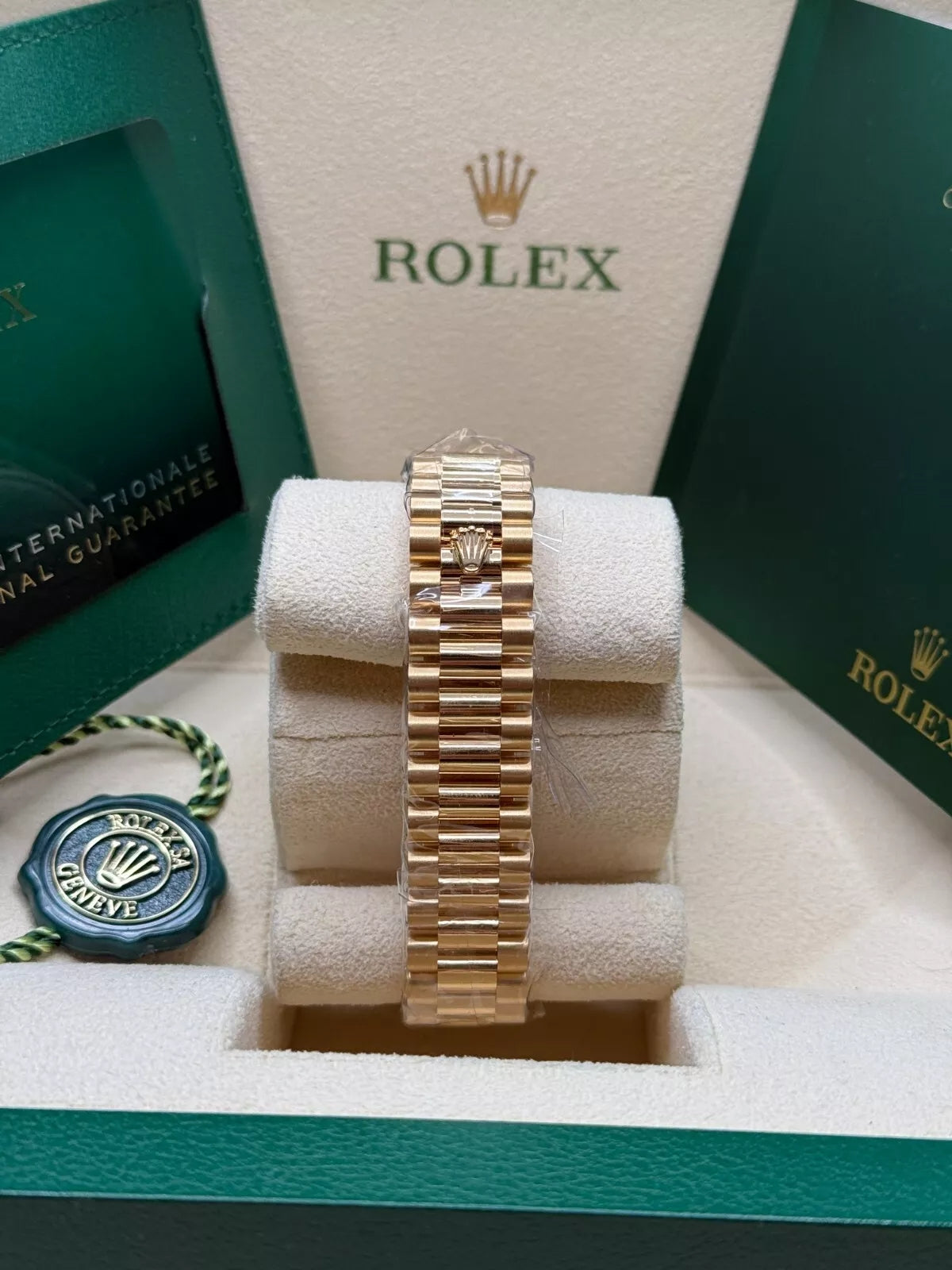 Rolex Datejust m278278-0010 Mother-of-Pearl 31mm Dial President Bracelet Watch - Image 6
