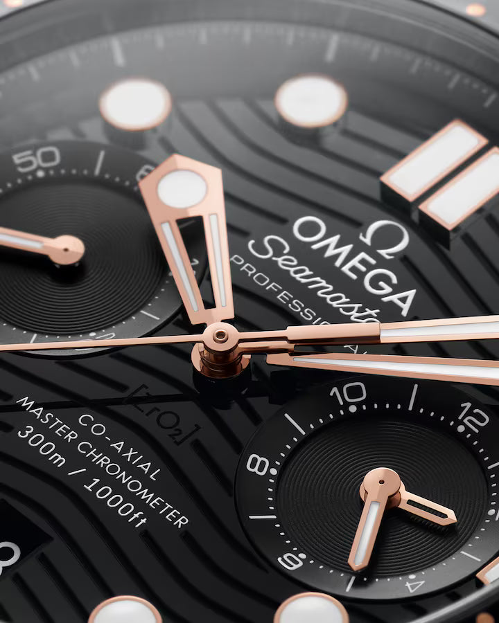 Omega Seamaster Diver 300M 44mm Black Dial Stainless Steel and Sedna�?18k Rose Gold Strap 210.22.44.51.01.001 - Image 4