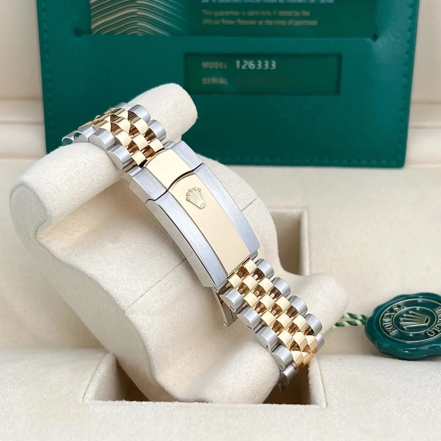Rolex Datejust 41mm 126333 Two-Tone Yellow Gold Fluted Bezel Wimbledon Dial Oyster - Image 9