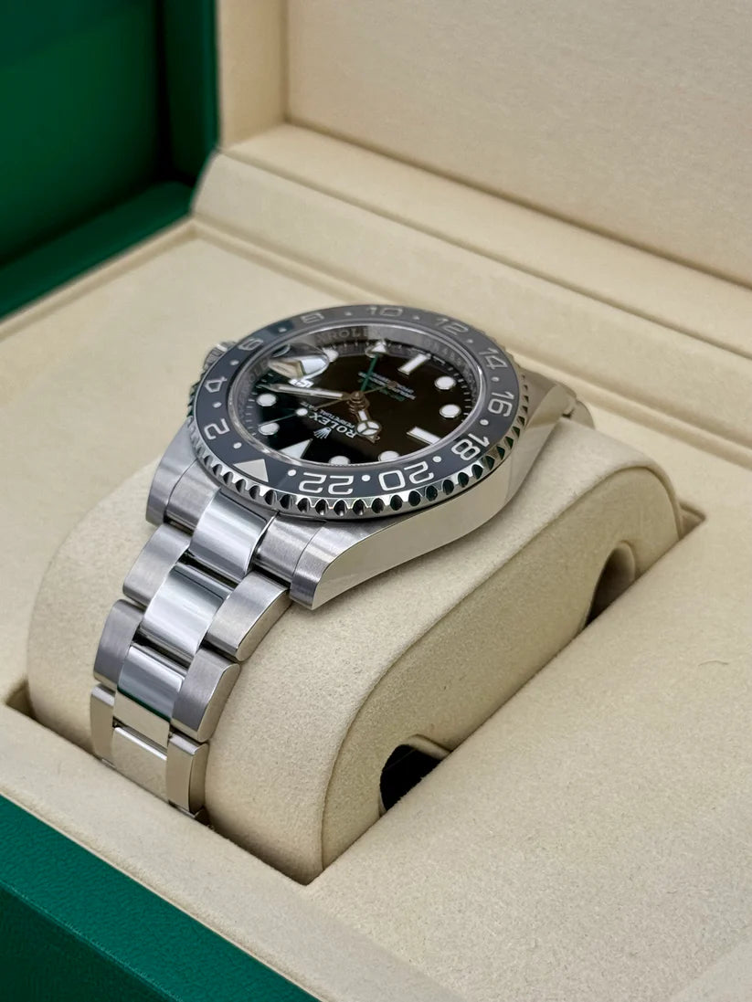 Rolex GMT-Master II 40mm 126710GRNR-0004 Black Dial Oyster Watch - Image 3