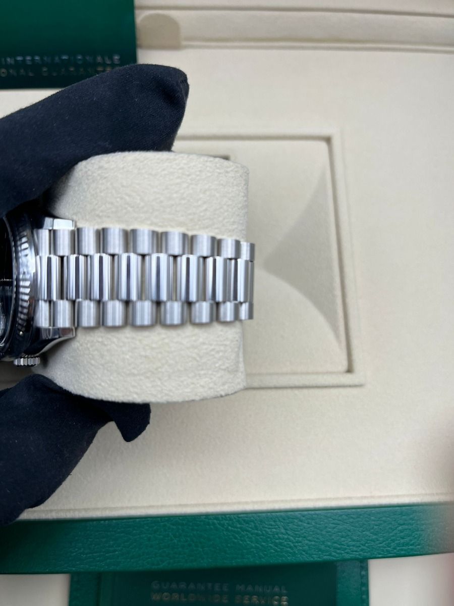 Rolex Day-Date M128236-0009 36mm - Image 8