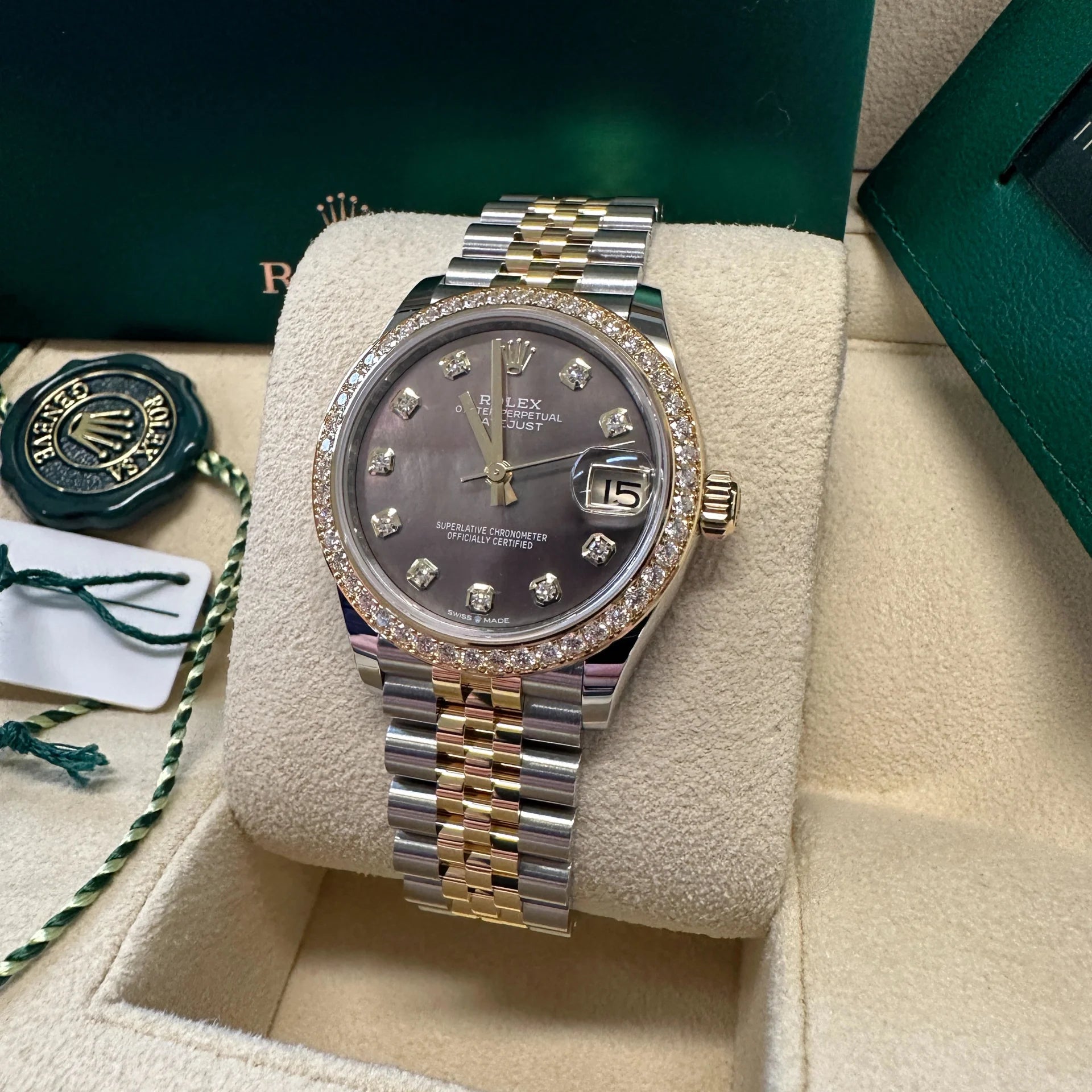 Rolex Datejust m278383-0023/0024 31mm Mother of Pearl Dial Oyster Bracelet - Image 5