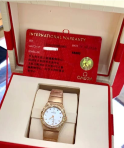 Alternative view of Omega Constellation Ladies' Selection 28mm yellow gold on yellow gold 131.55.28.60.55.002
