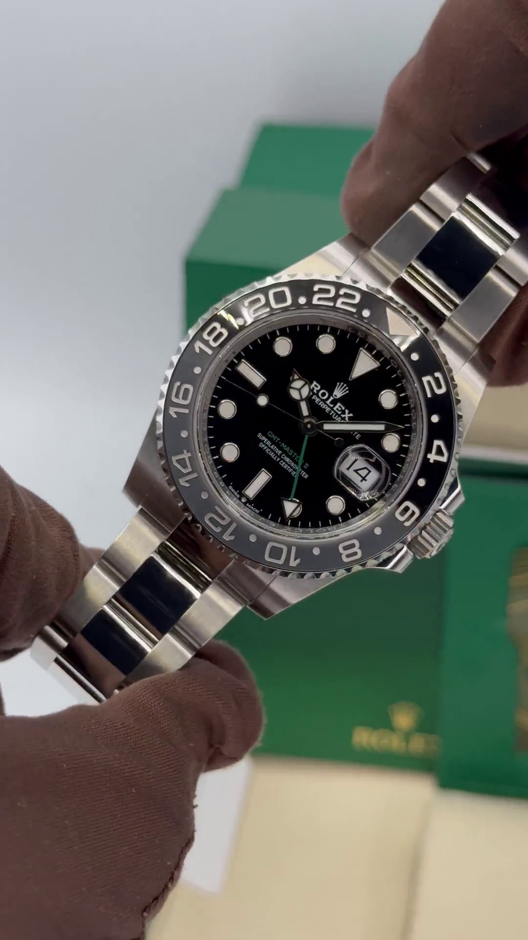 Rolex GMT-Master II 40mm 126710GRNR-0004 Black Dial Oyster Watch - Image 9