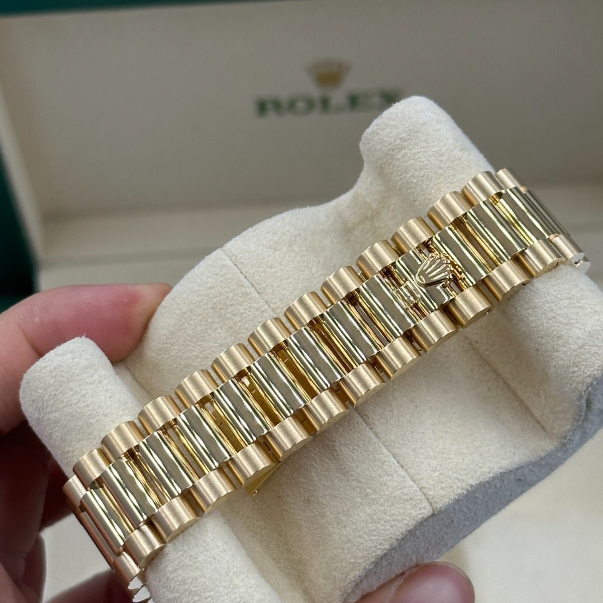 Rolex Day-Date M128238-0118 36mm - Image 7