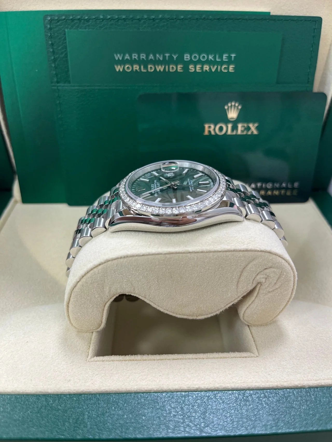 Rolex Datejust 36mm 126284 Olive Green Dial Jubilee Bracelet - Image 4
