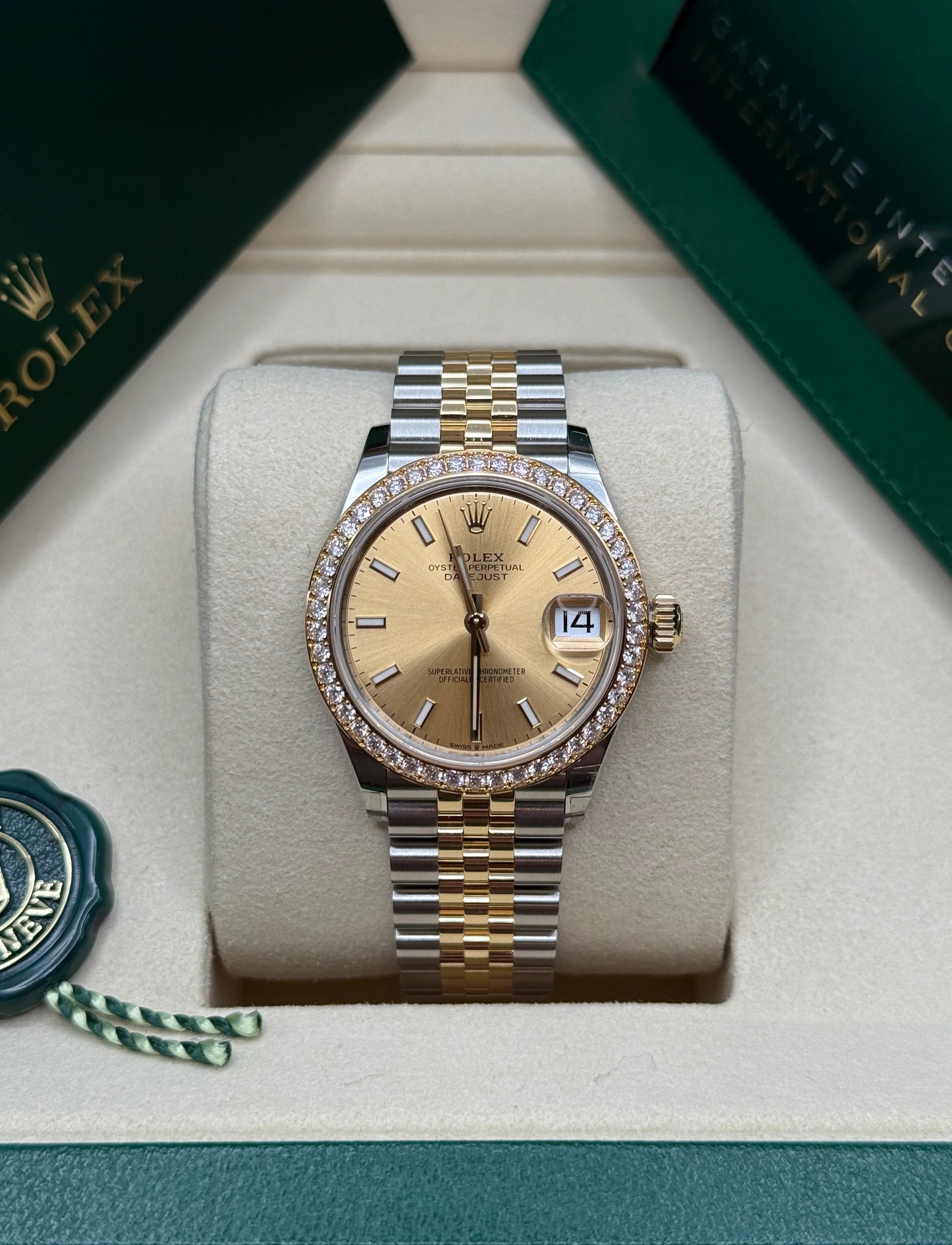 Rolex Datejust m278383-0013/0014 31mm Champagne Dial Oyster Bracelet - Image 3
