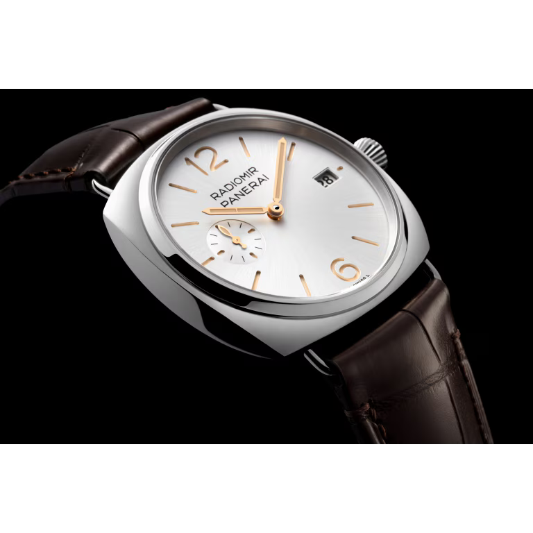 Panerai Radiomir Quaranta 40mm PAM01570/PAM01573 - Image 5