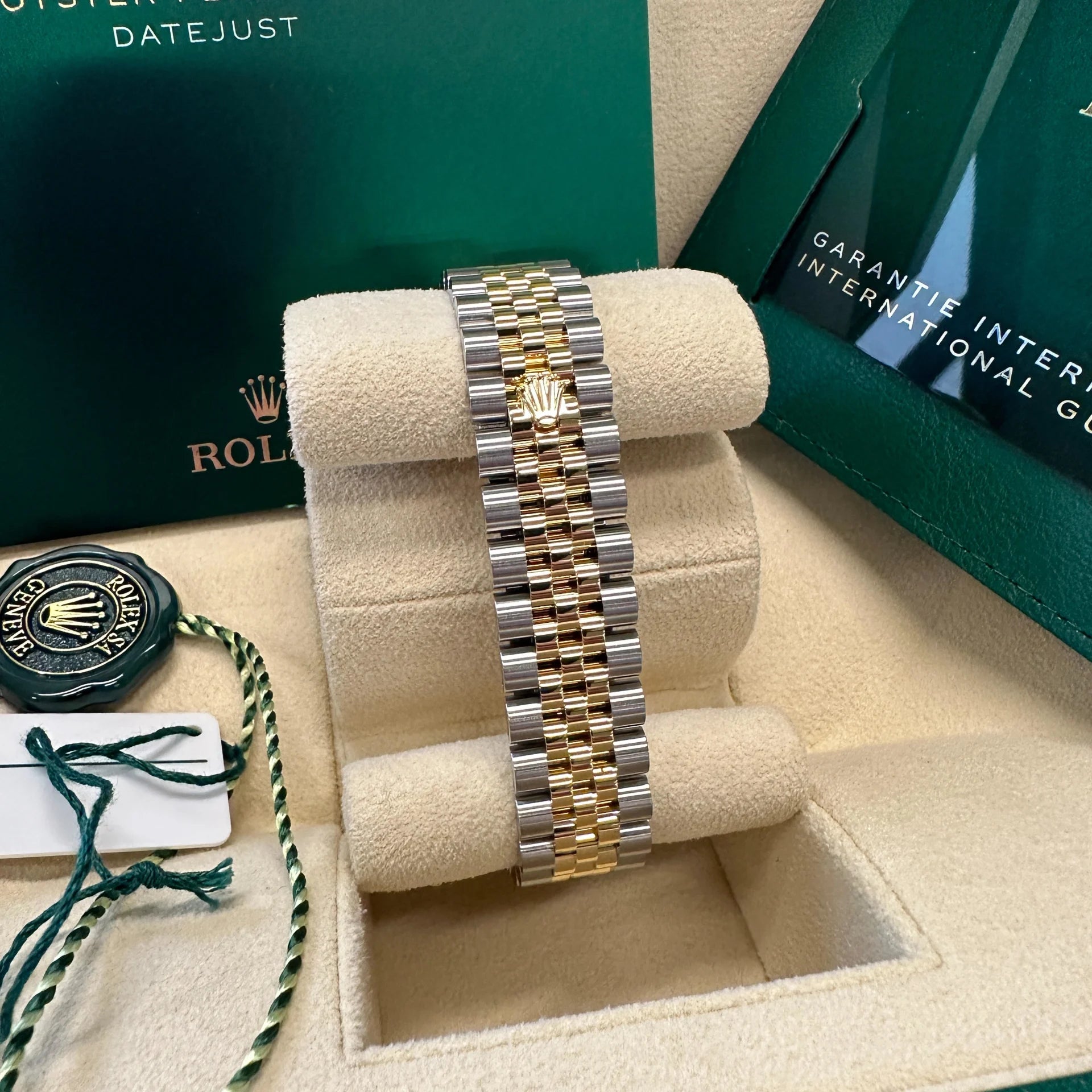 Rolex Datejust m278383-0023/0024 31mm Mother of Pearl Dial Oyster Bracelet - Image 8