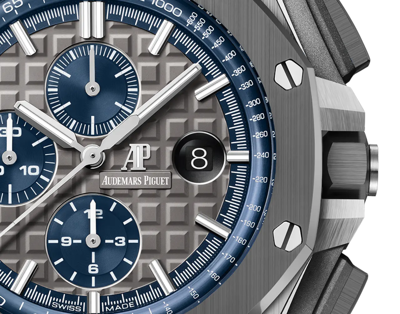 Audemars Piguet OFFSHORE Grey Dial CHRONOGRAPH 44mm 26400IO.OO.A004CA.02 - Image 3