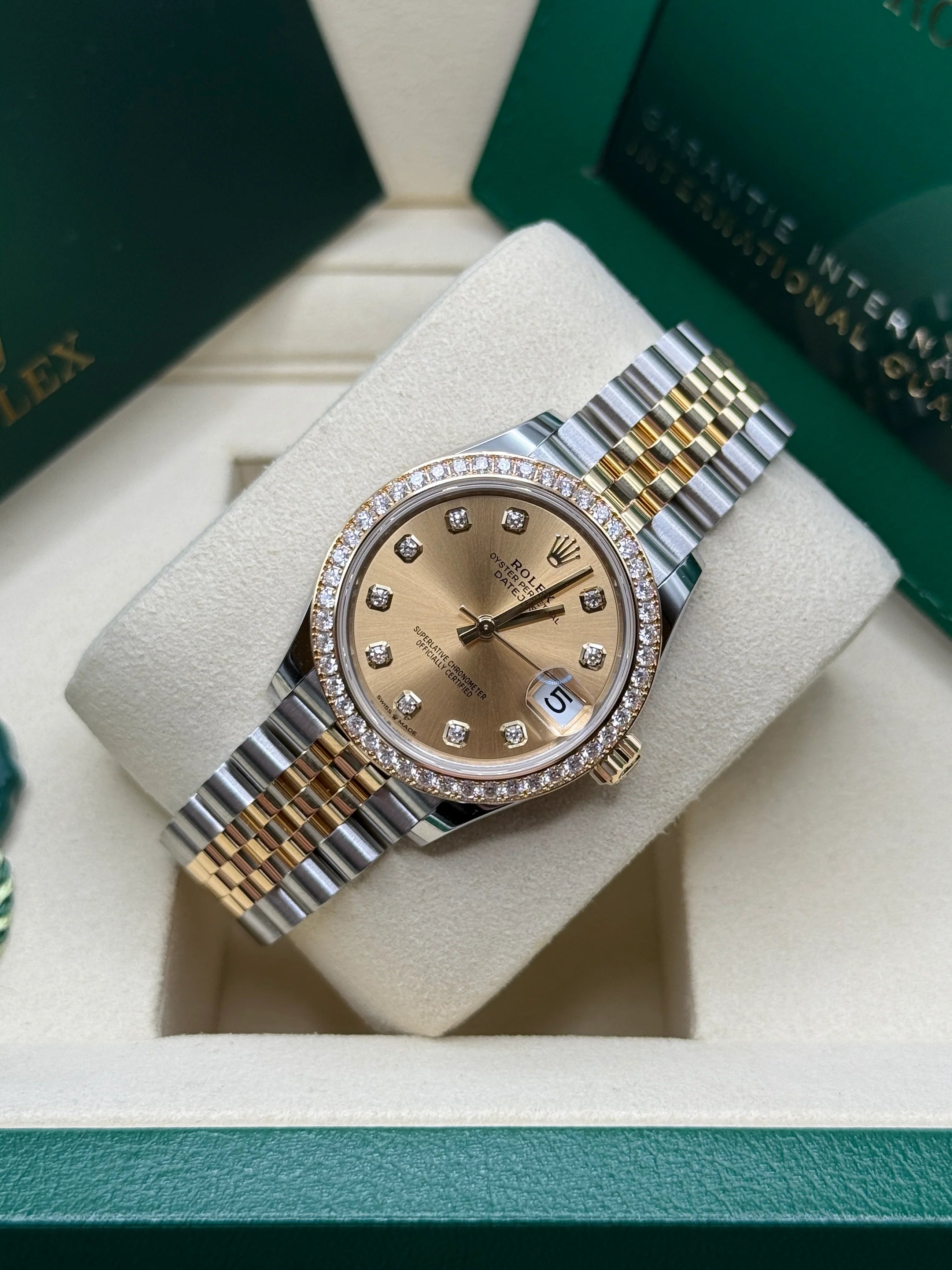 Rolex Datejust m278383-0025/0026 31mm Champagne Dial Oyster Bracelet - Image 7