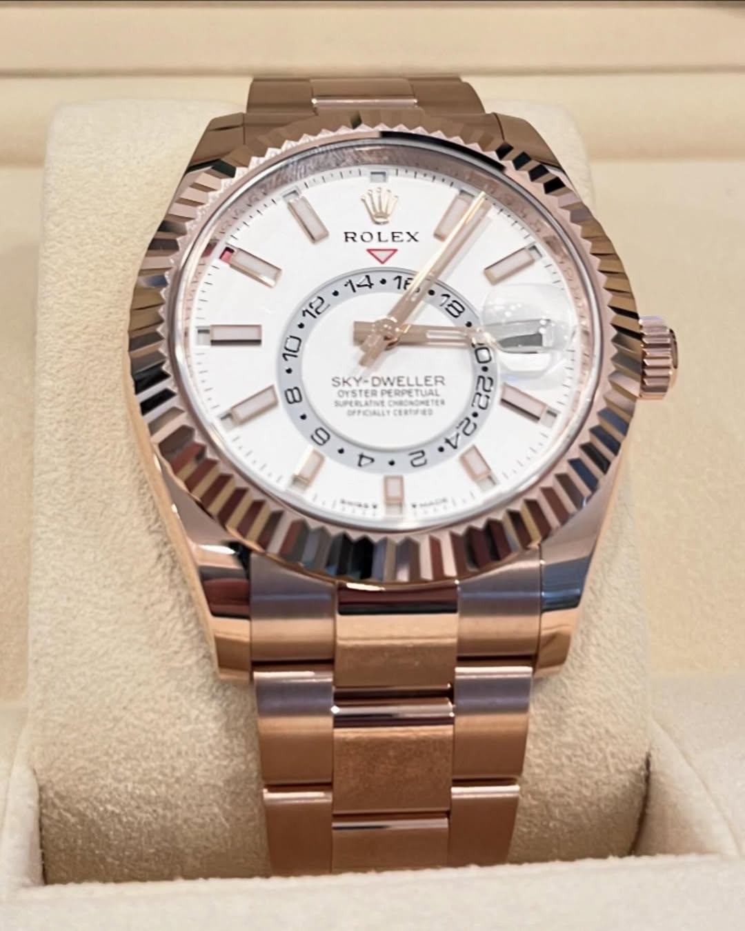 Rolex Sky-Dweller 42mm 336935-0003 Rose Gold White Dial Oyster - Image 3